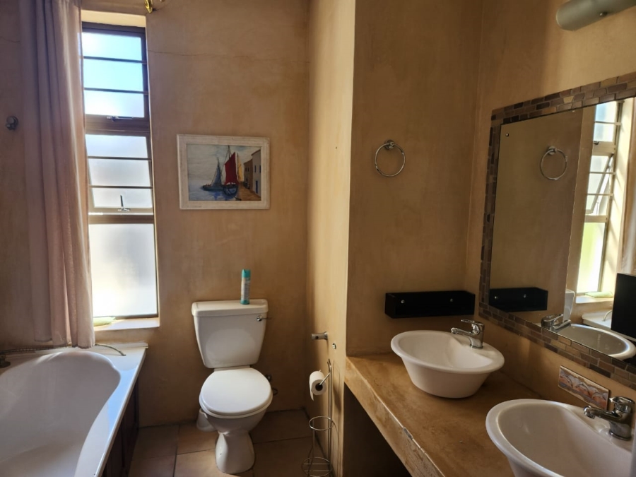 3 Bedroom Property for Sale in Bodorp Western Cape